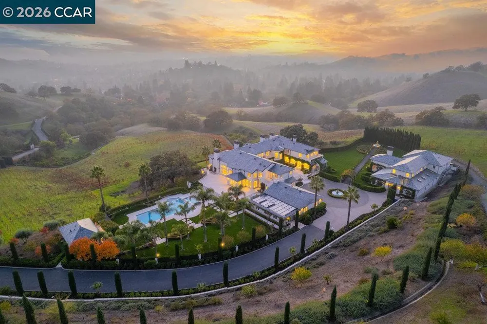 10 Serenity Ln Alamo, CA 94507