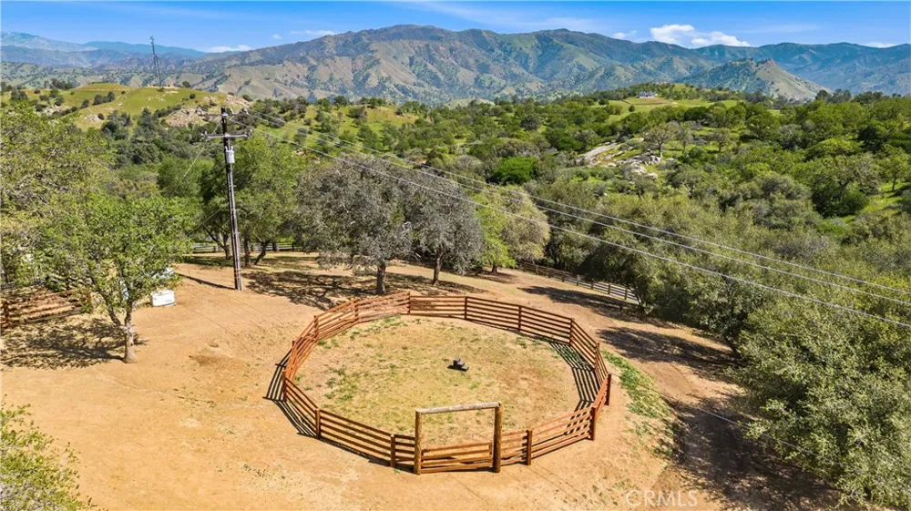 27153 Deer Creek Way Keene, CA 93531