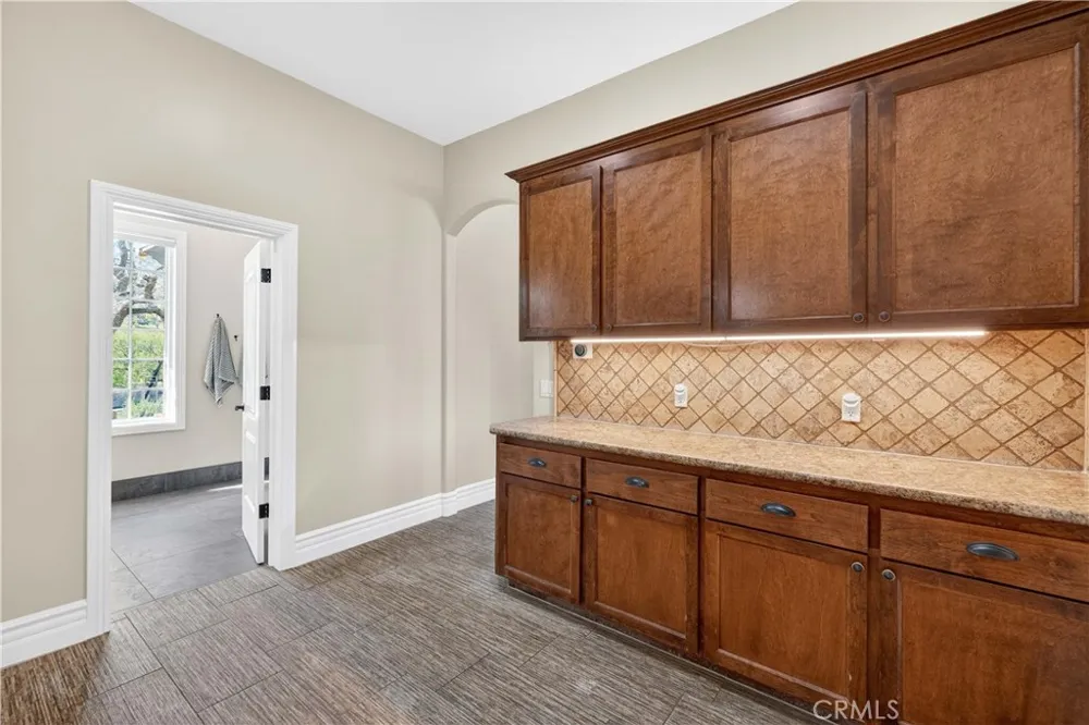 27153 Deer Creek Way Keene, CA 93531