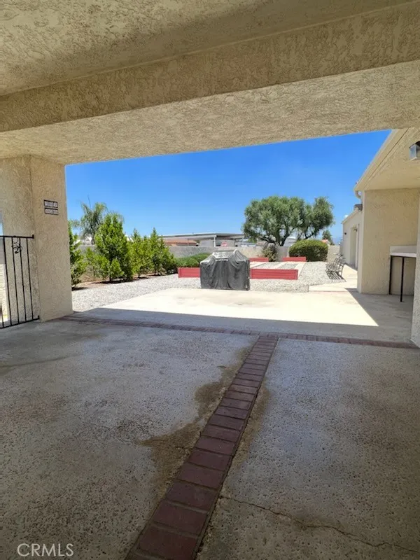1295 S Cawston Avenue Hemet, CA 92545
