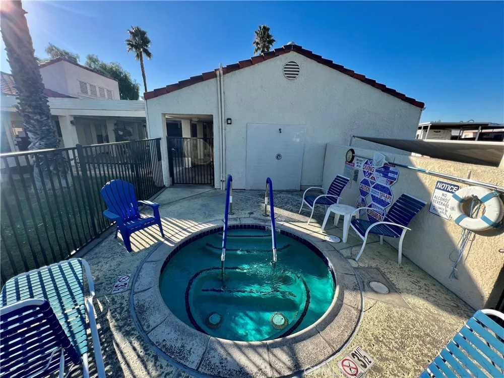 1295 S Cawston Avenue Hemet, CA 92545