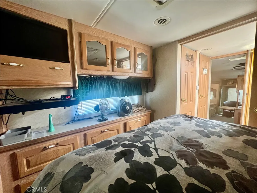 1295 S Cawston Avenue Hemet, CA 92545