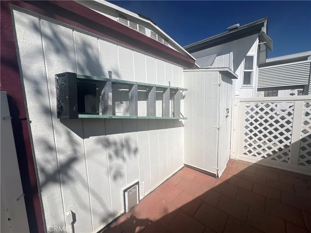 1295 S Cawston Avenue Hemet, CA 92545