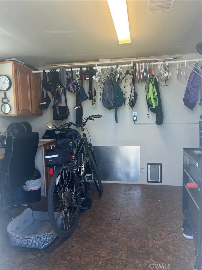 1295 S Cawston Avenue Hemet, CA 92545