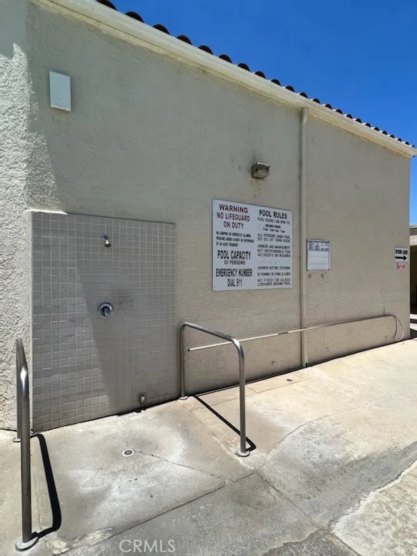 1295 S Cawston Avenue Hemet, CA 92545