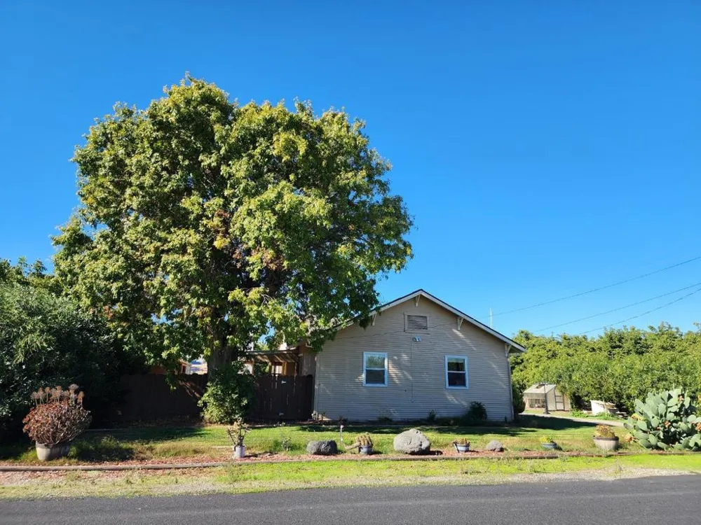 3719 Hart Road Modesto, CA 95358
