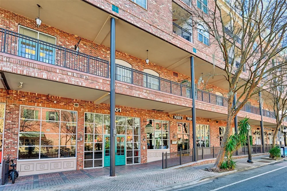 201 SE 2ND AVENUE #317 Gainesville, FL 32601