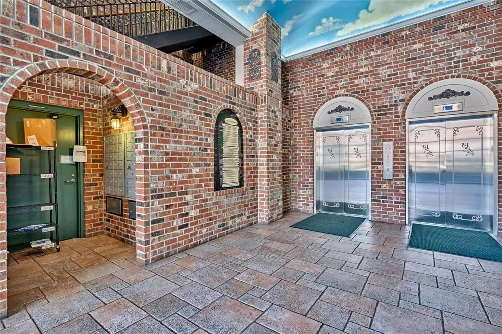 201 SE 2ND AVENUE #317 Gainesville, FL 32601