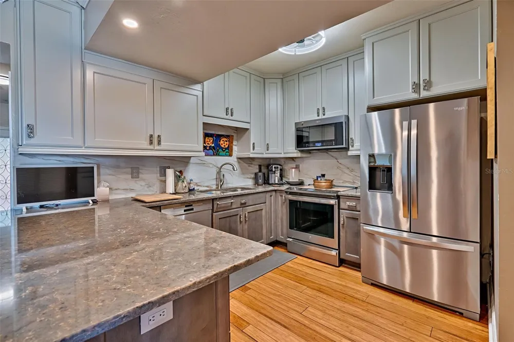 201 SE 2ND AVENUE #317 Gainesville, FL 32601