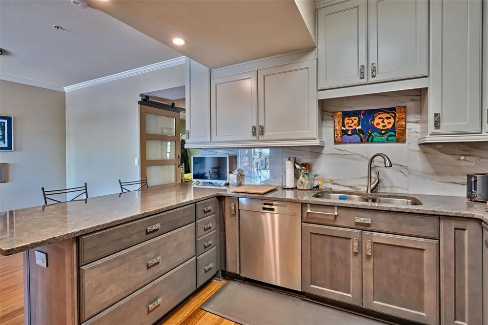 201 SE 2ND AVENUE #317 Gainesville, FL 32601