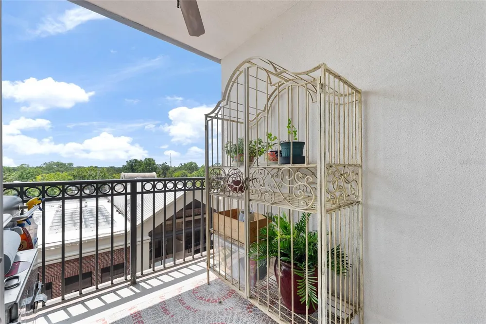 201 SE 2ND AVENUE #317 Gainesville, FL 32601