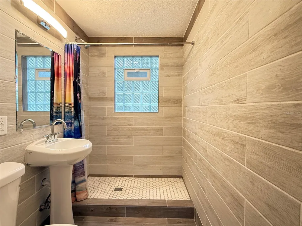 302 ADELE STREET Edgewater, FL 32132