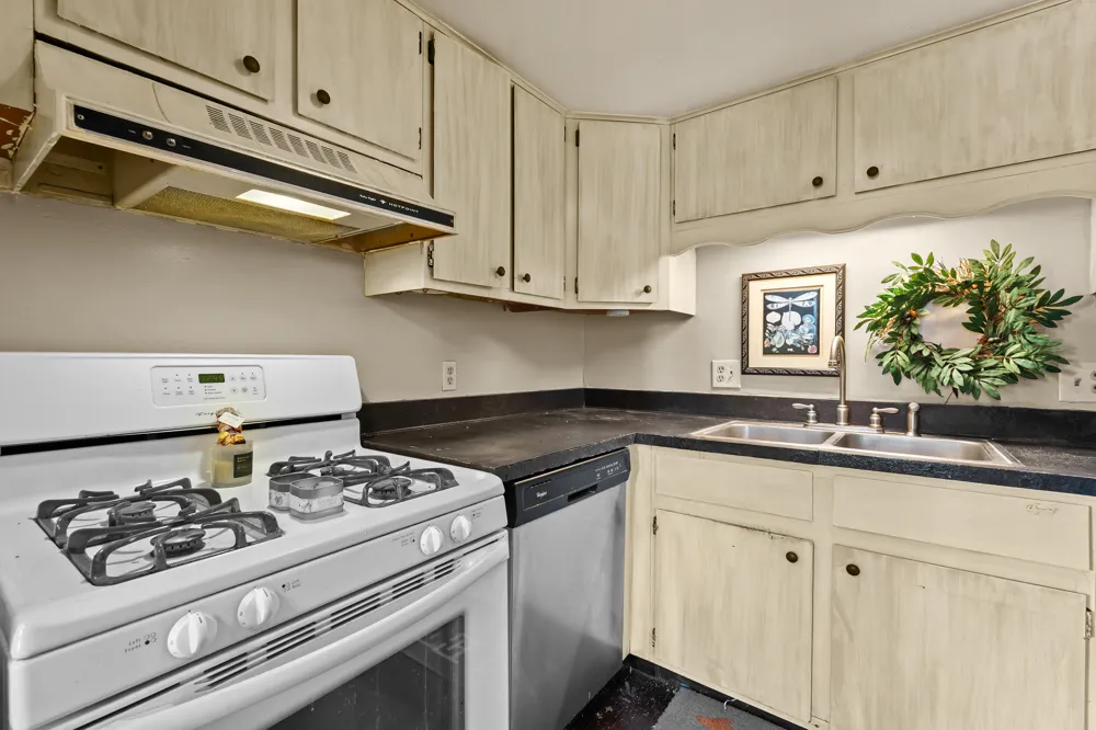 25140 Potomac Drive #3 South Lyon City, MI 48178