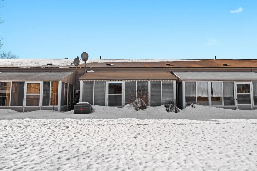 25140 Potomac Drive #3 South Lyon City, MI 48178