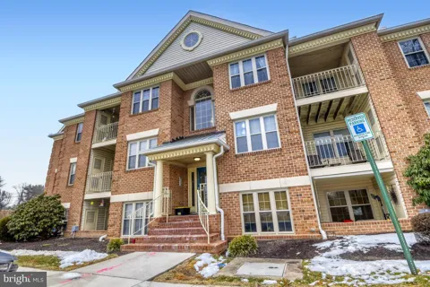 1721 CHRISEMMETT COURT #3A