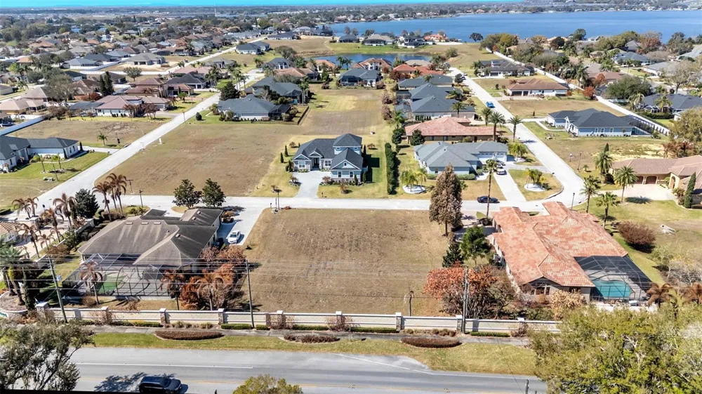 4410 EMERALD PALMS LANE Winter Haven, FL 33884