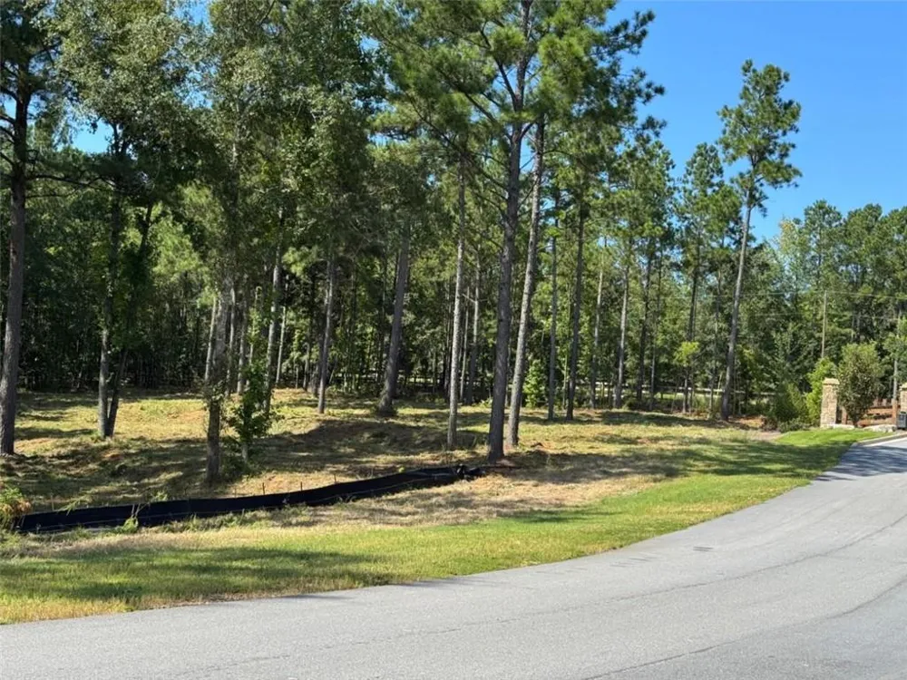 100 Falls Lane Milledgeville, GA 31061