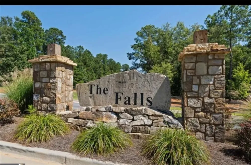 100 Falls Lane Milledgeville, GA 31061