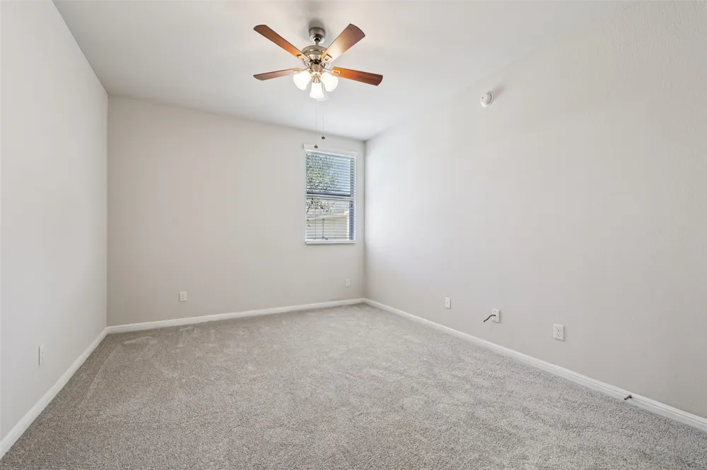 1524 Sanders Kyle, TX 78640