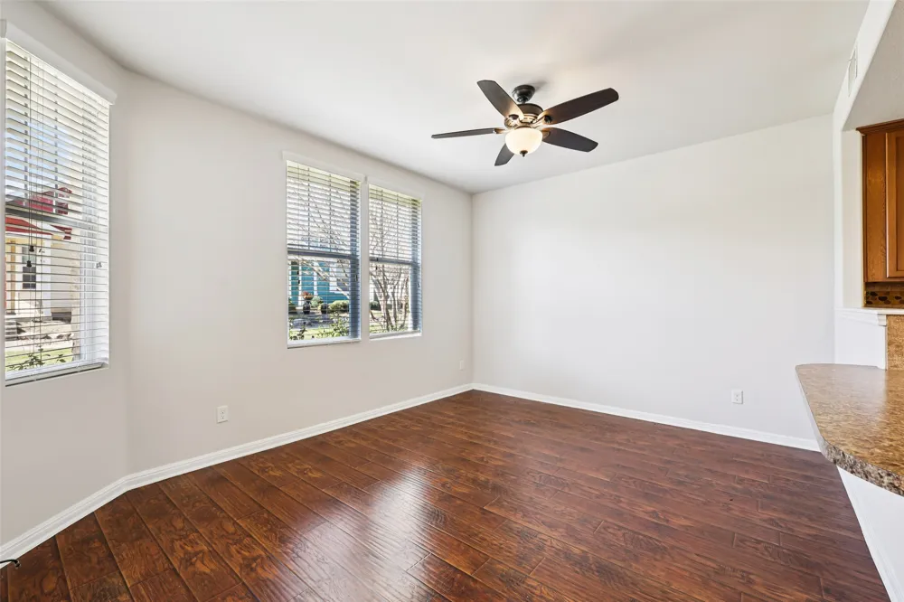 1524 Sanders Kyle, TX 78640