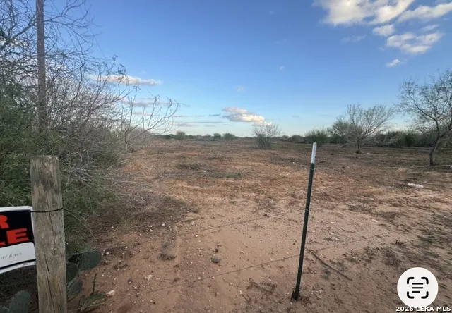 24 Cheyenne Hebbronville, TX 78361