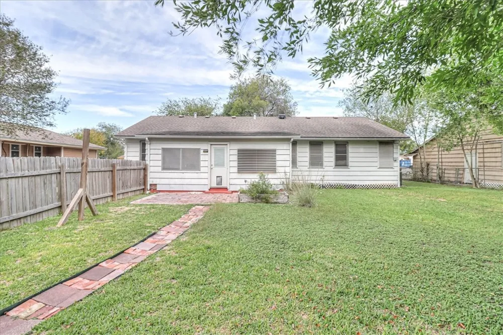 517 Mcclendon Street Corpus Christi, TX 78404