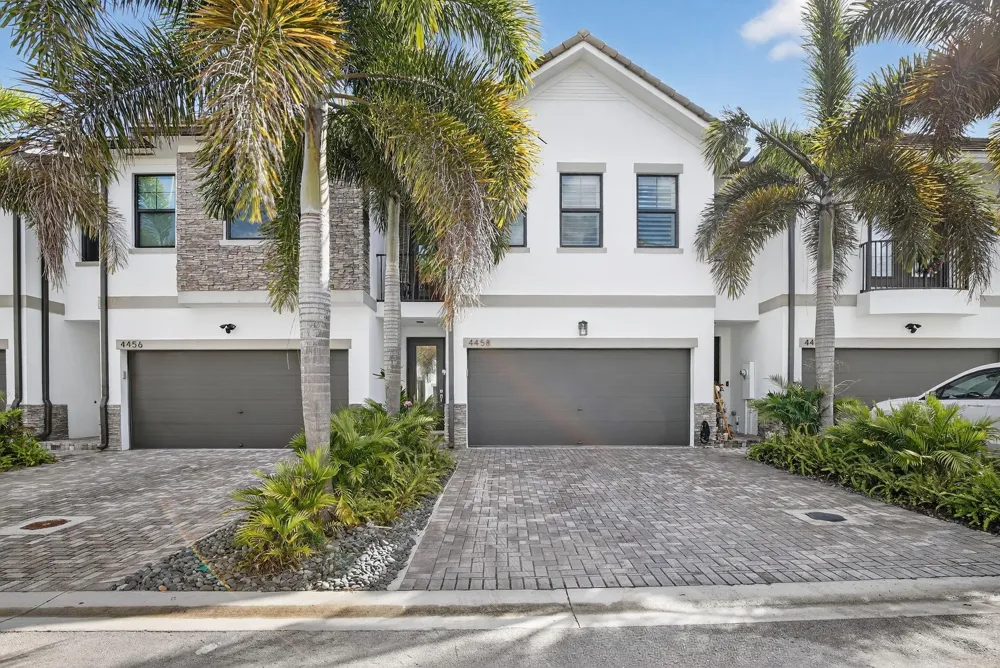 4458 E Aqua Bella Lane #4458