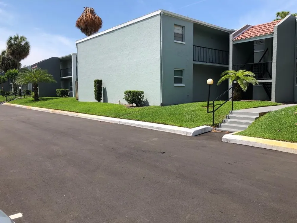 14413 AMERICANA CIRCLE #105 Tampa, FL 33613