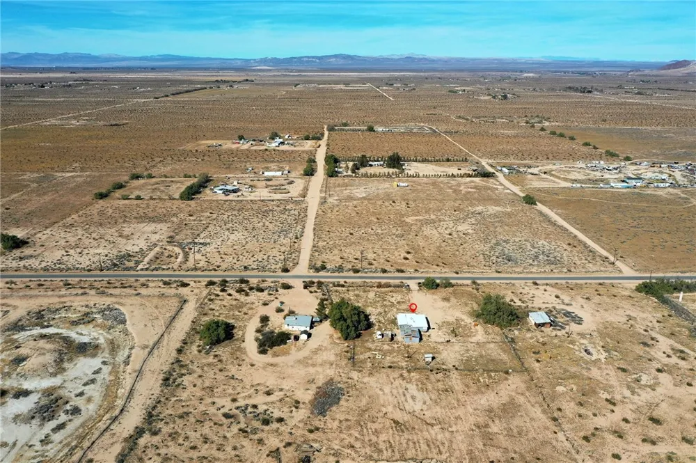 47631 Valley Center Newberry Springs, CA 92365