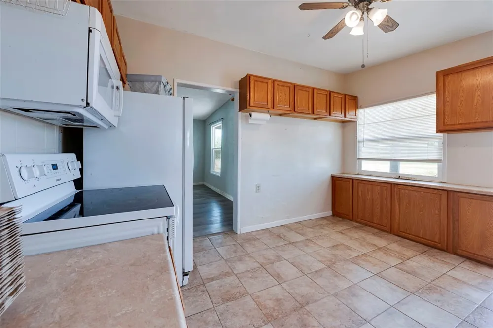 47631 Valley Center Newberry Springs, CA 92365