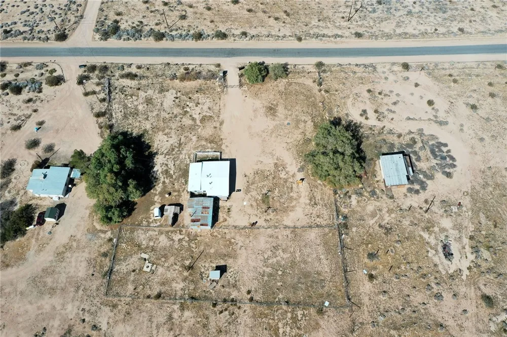 47631 Valley Center Newberry Springs, CA 92365