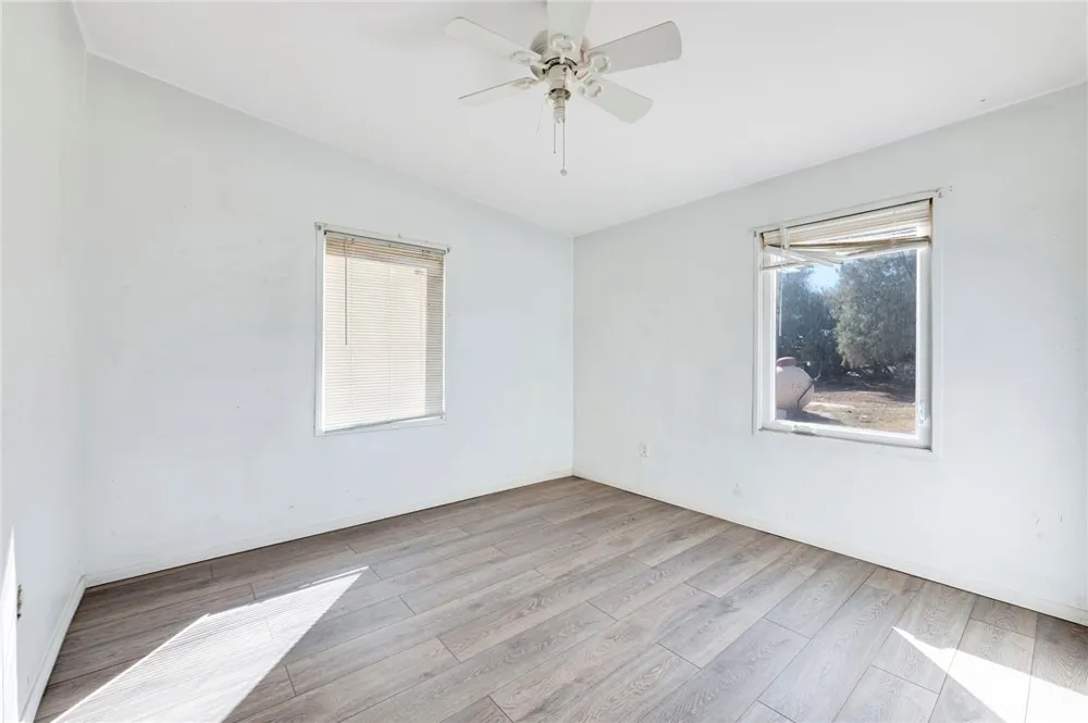 47631 Valley Center Newberry Springs, CA 92365