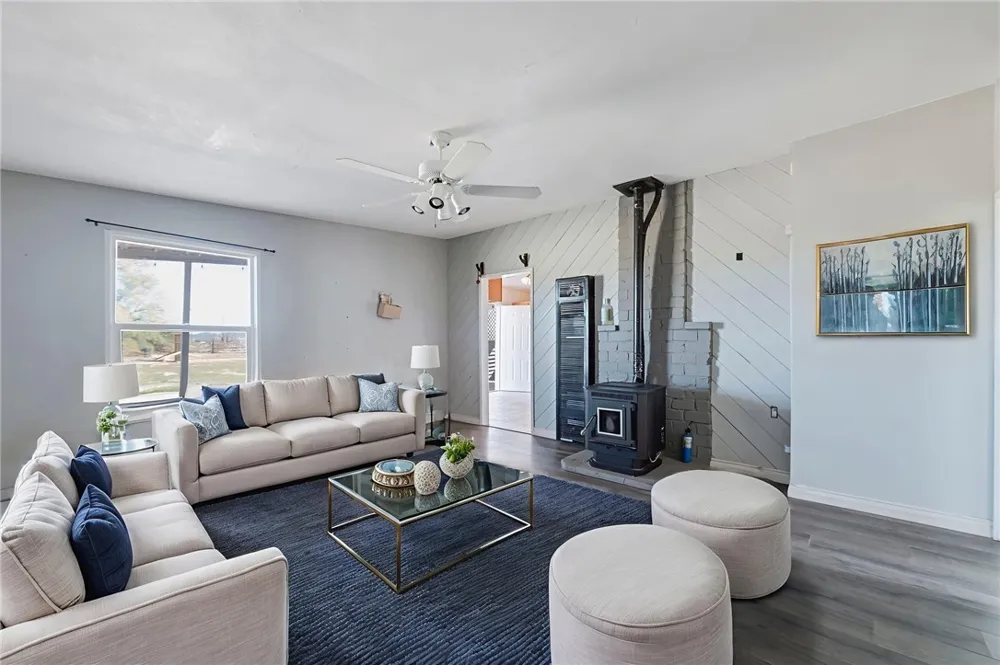 47631 Valley Center Newberry Springs, CA 92365
