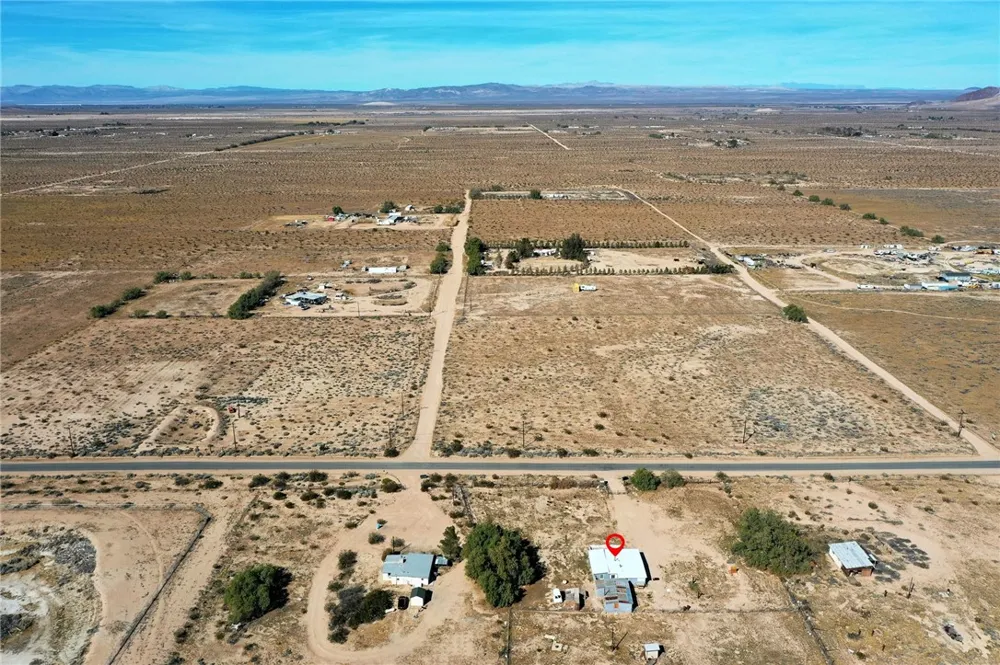 47631 Valley Center Newberry Springs, CA 92365