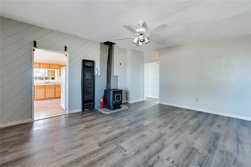 47631 Valley Center Newberry Springs, CA 92365