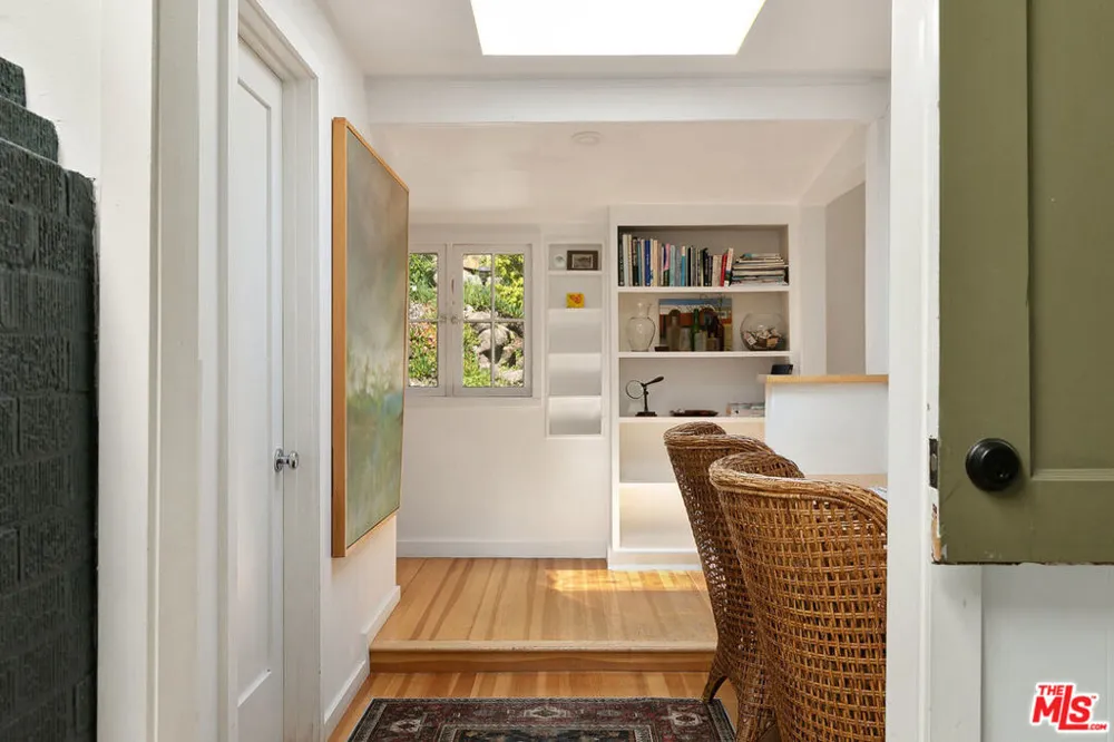 913 FERNWOOD PACIFIC DRIVE Topanga, CA 90290