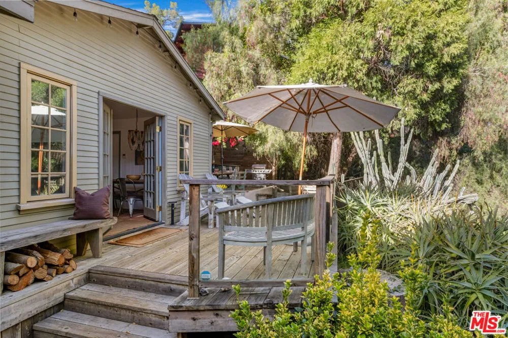 913 FERNWOOD PACIFIC DRIVE Topanga, CA 90290