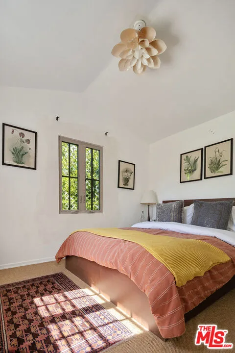 913 FERNWOOD PACIFIC DRIVE Topanga, CA 90290