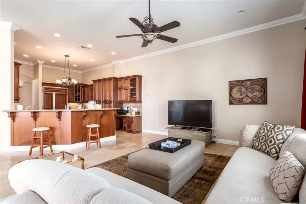 38750 Celita Temecula, CA 92592