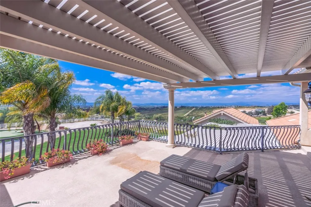 38750 Celita Temecula, CA 92592