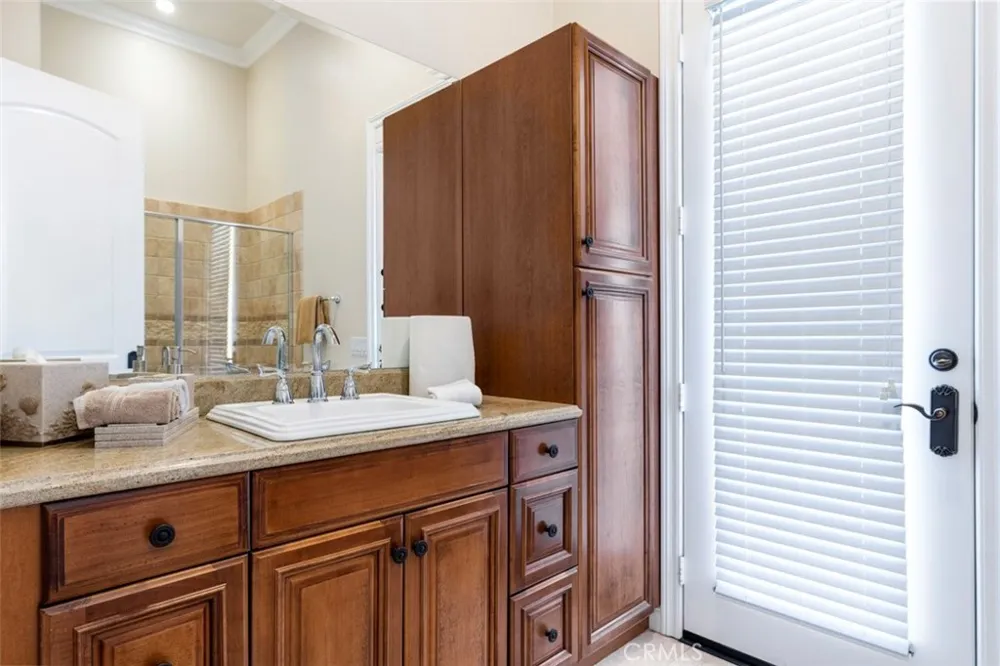 38750 Celita Temecula, CA 92592