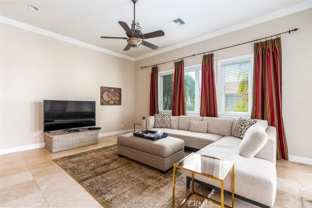 38750 Celita Temecula, CA 92592
