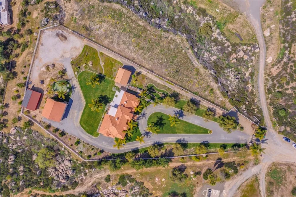 38750 Celita Temecula, CA 92592