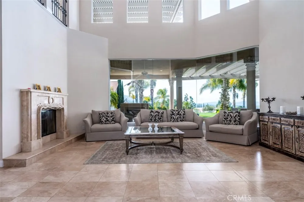 38750 Celita Temecula, CA 92592
