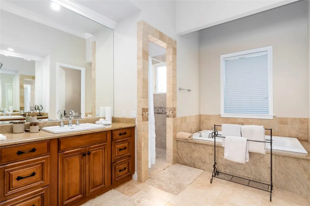 38750 Celita Temecula, CA 92592