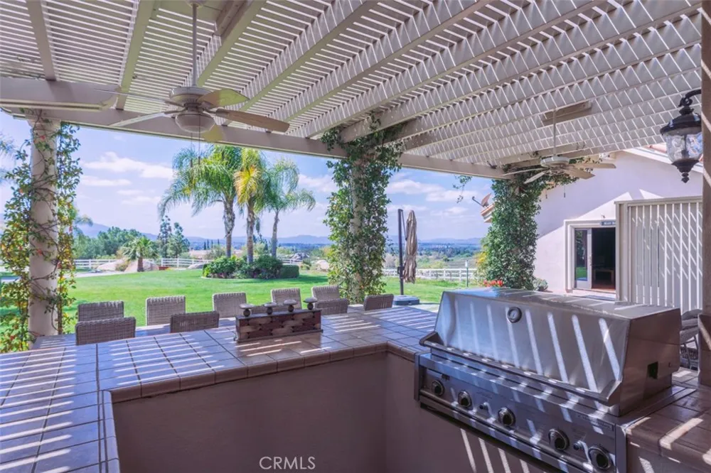 38750 Celita Temecula, CA 92592