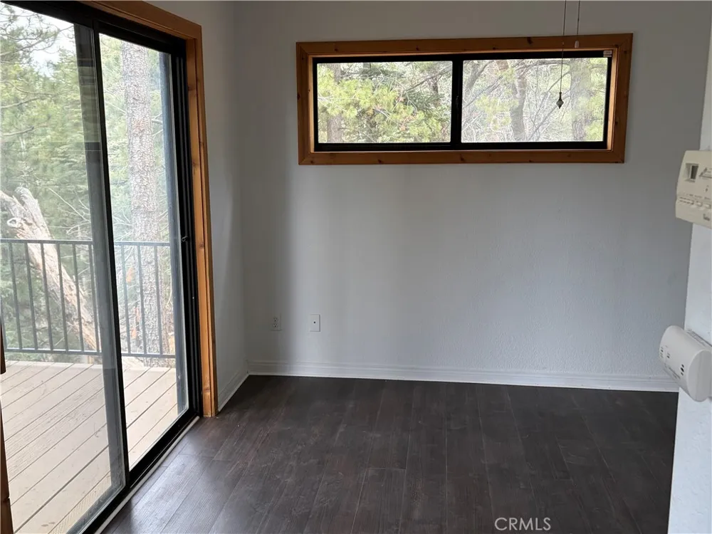 6302 Spruce Angelus Oaks, CA 92305