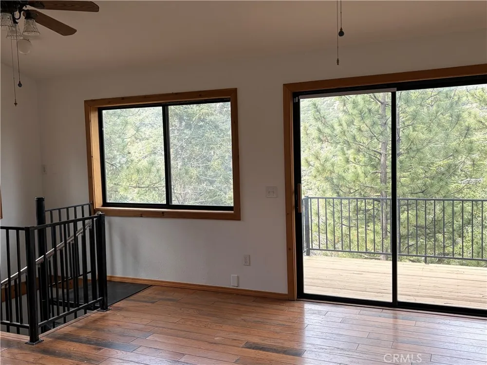 6302 Spruce Angelus Oaks, CA 92305