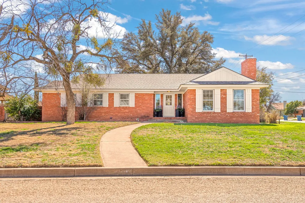 1200 E 13th Street Sweetwater, TX 79556