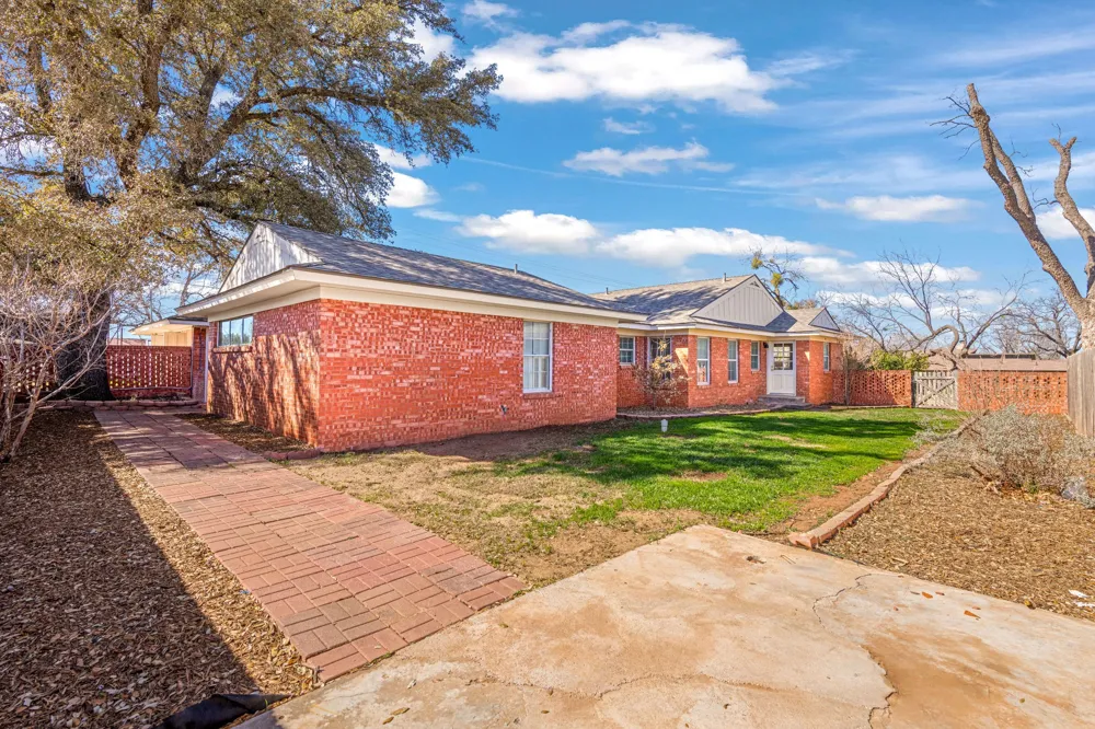 1200 E 13th Street Sweetwater, TX 79556